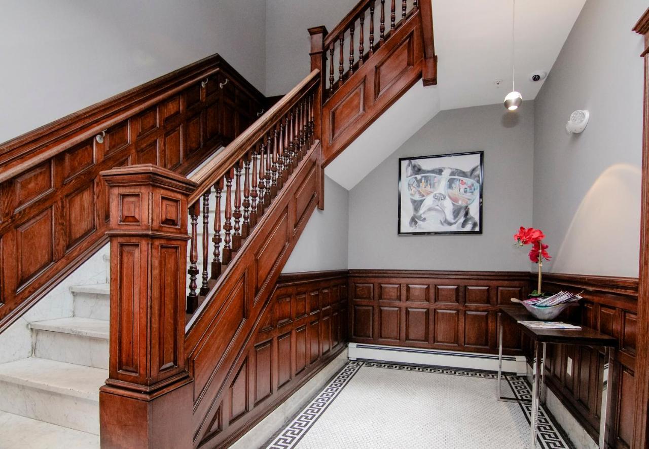 A Stylish Stay W/ A Queen Bed, Heated Floors.. #18 Brookline Luaran gambar