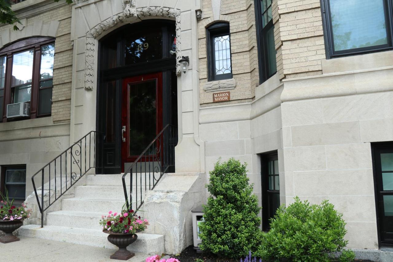 A Stylish Stay W/ A Queen Bed, Heated Floors.. #18 Brookline Luaran gambar